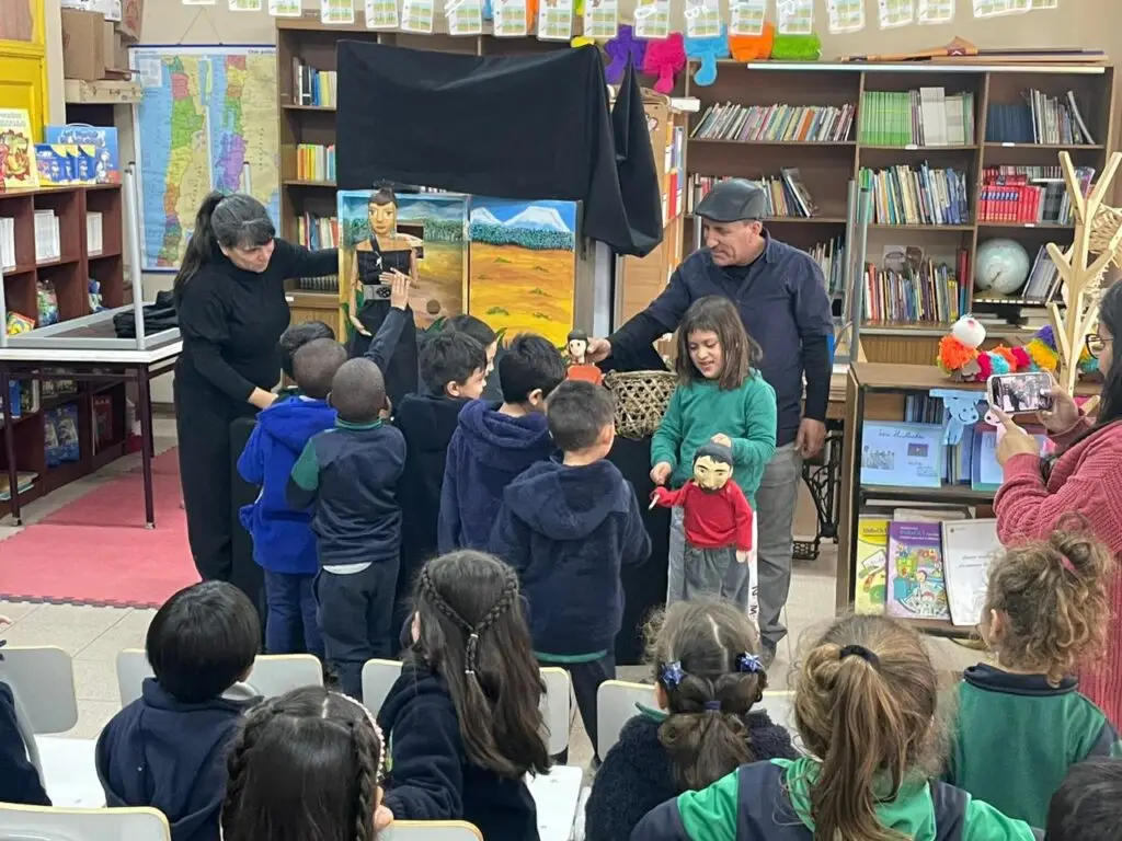 Co-creando metodologías: La invitación de MINCAP y OEI para situar el arte-educación en el territorio